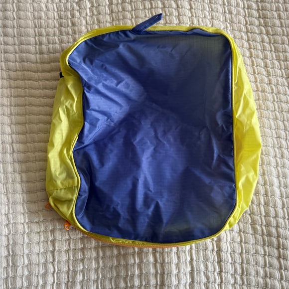 BAGGU Handbags - Baggu packing cube (medium, mesh)